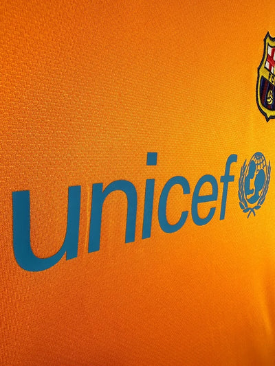 2006/07 Barcelona Away Retro Jersey