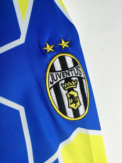 1997/98 Juventus Away Retro Shirt