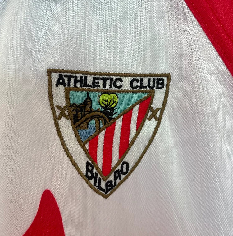 1997/98 Bilbao home retro jersey.