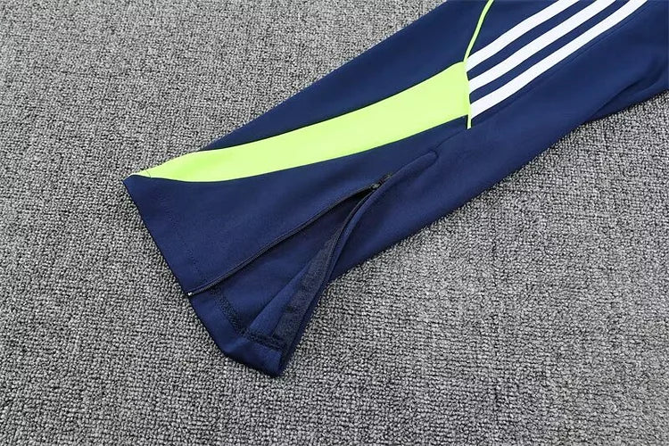 2025/2026 Real Madrid Half-Pulled Training Suit