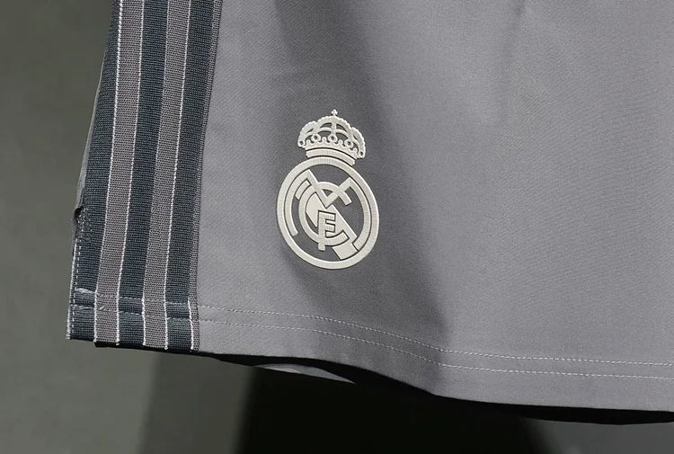 24/25 Real Madrid second away shorts player version