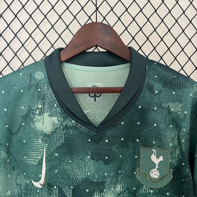 2024/25 Tottenham Hotspur second away kit.
