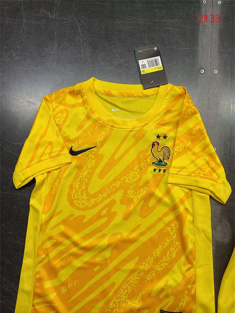 2024/25 France Goalkeeper - Kids Kit.