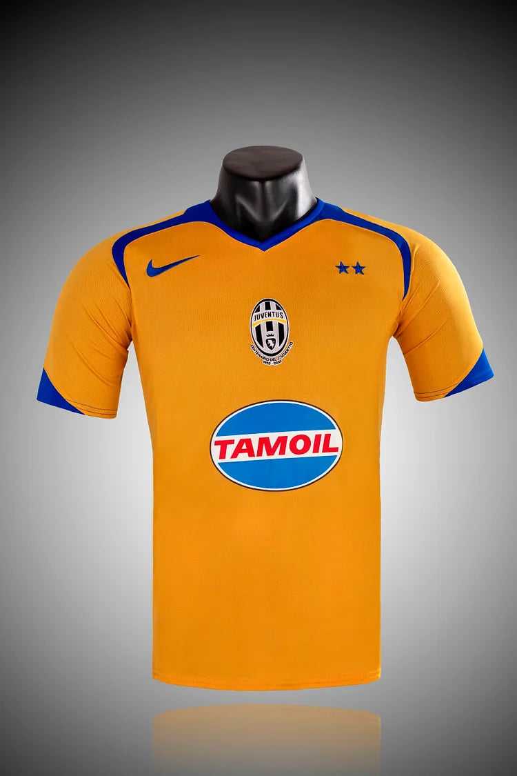 2005/06 Juventus Second Away Retro Shirt
