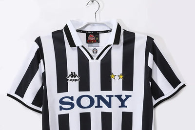 1996/97 Juventus home retro jersey