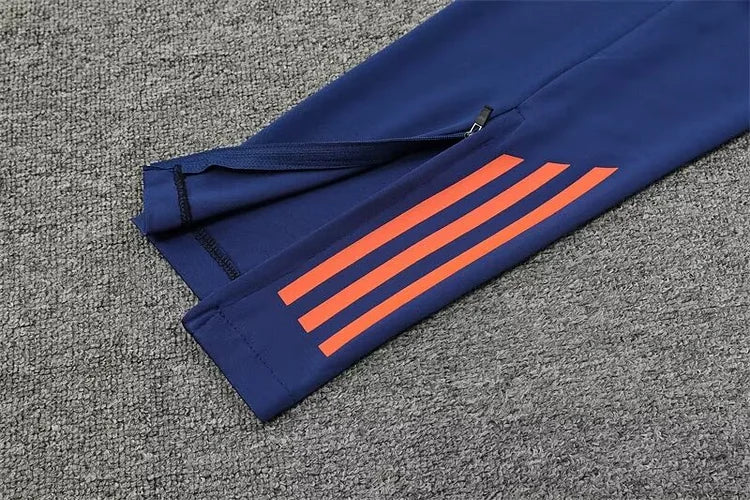 2024/25 Manchester United Half Zip Training Kit..