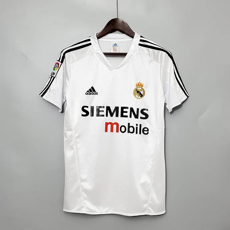 2004/05 Real Madrid home retro jersey.