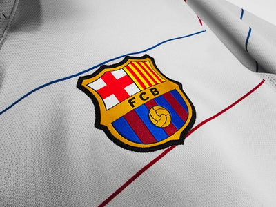 2003/04 Barcelona away jersey