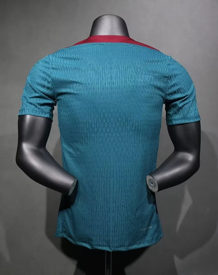 2024/25 Paris Black Training Jersey - Player Edition