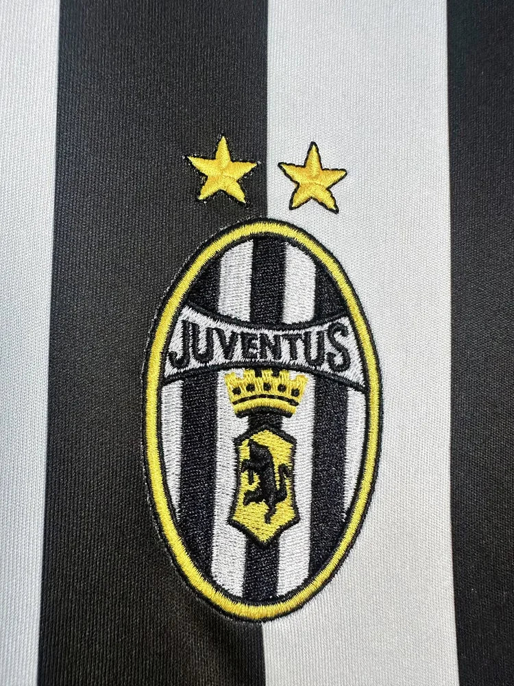 2003/04 Juventus Home Retro Shirt