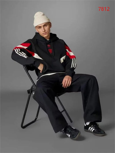 Retro Manchester United black sweatshirt suit