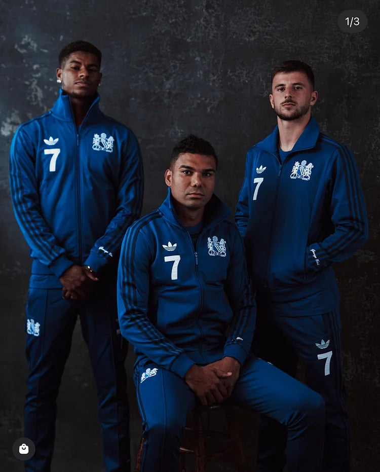 2024/25 Manchester United Trefoil Retro Jacket Blue Kit