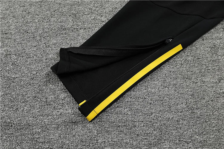 2023/24 Arsenal Half Zip Black Training Kit