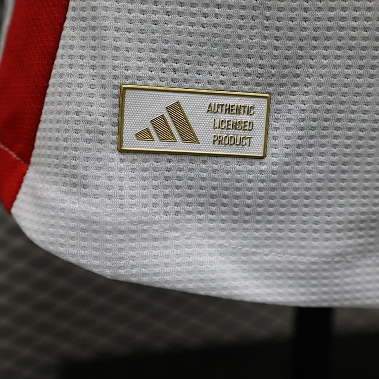 2024/25 Fulham Home Shirt - Player Edition