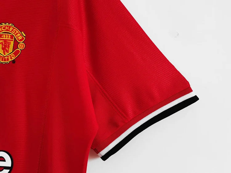 2000/01 Manchester United home retro jersey