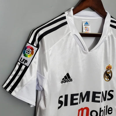 2004/05 Real Madrid home retro jersey.
