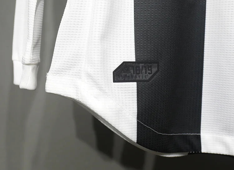 2018/19 Juventus Home Long Sleeve - Player Edition