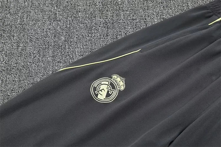 2025/2026 Real Madrid Dark Grey Long Sleeve Training Suit -