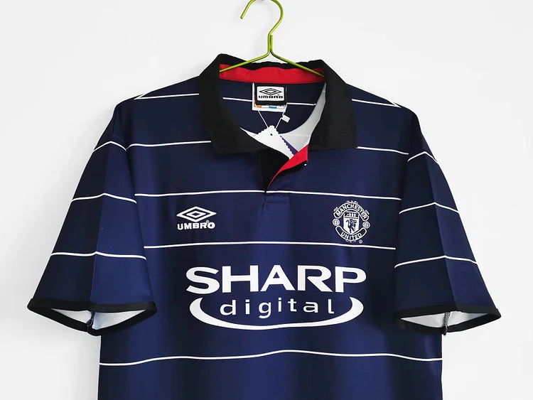 1999/00 Manchester United away retro jersey