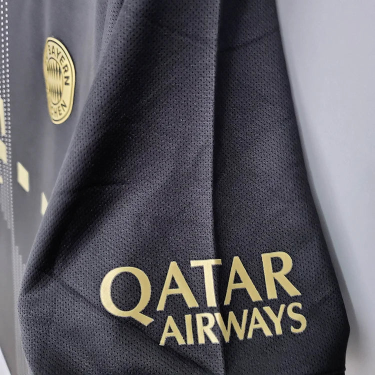 2021/22 Bayern away jersey