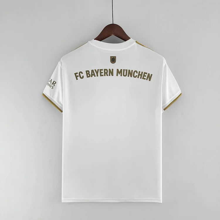 2022/23 Bayern away jersey