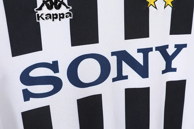 1996/97 Juventus home retro jersey