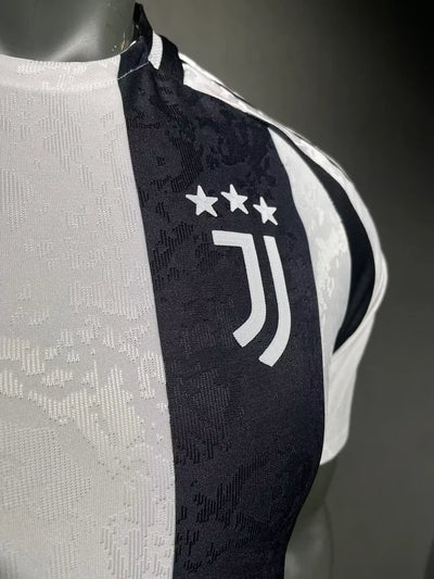 2024/25 Juventus Home Shirt - Player Edition
