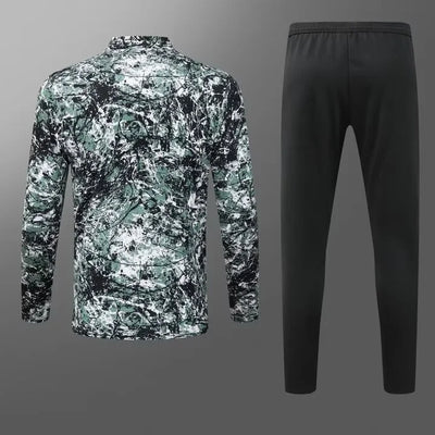 2024/25 Manchester United Half Zip Training Kit..