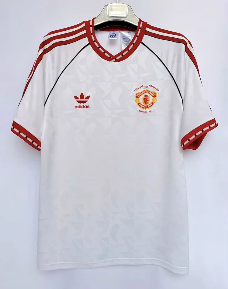 1990/91 Manchester United third away retro kit
