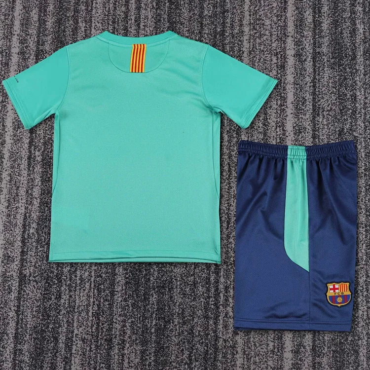 2010/11 Barcelona Away Retro - Kids Kit