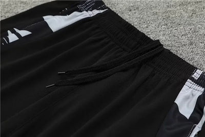 2024/25 Manchester United Black Long Sleeve Training Kit.