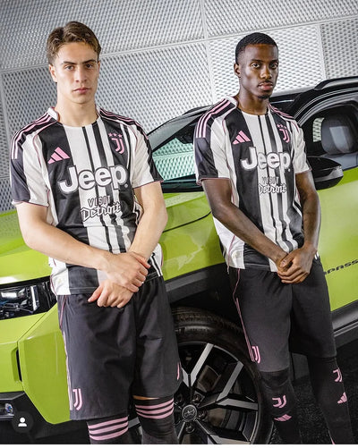 2025/2026 Juventus Home Shorts Player Edition