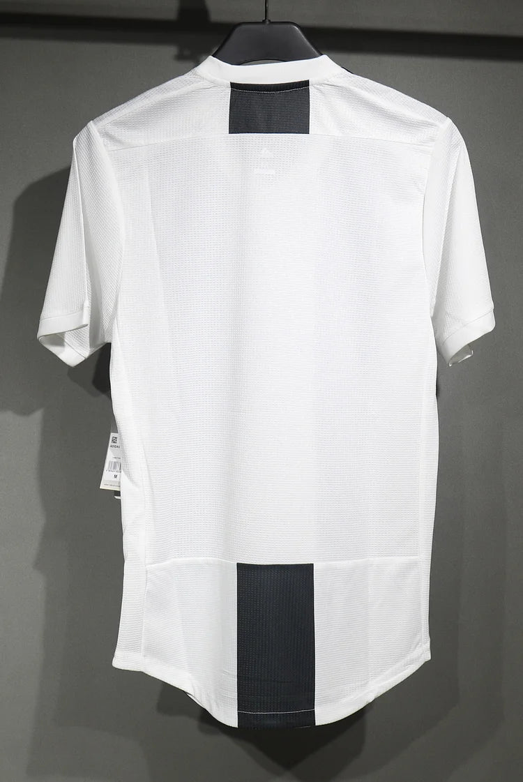 2018/19 Juventus Home Shirt - Player Edition