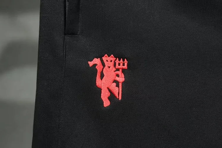 Retro Manchester United black sweatshirt suit