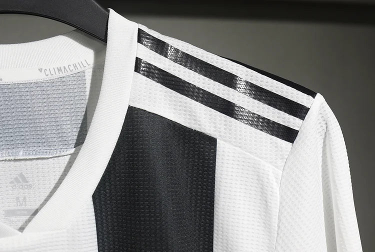 2018/19 Juventus Home Long Sleeve - Player Edition