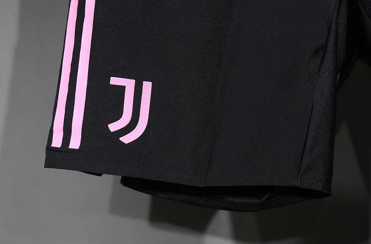25/26 Juventus Home Shorts Player Edition