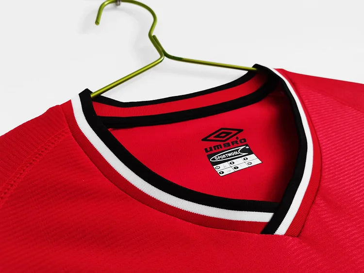 2000/01 Manchester United home retro jersey