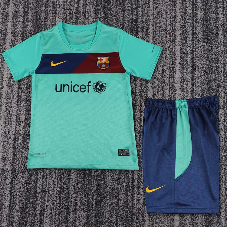 2010/11 Barcelona Away Retro - Kids Kit