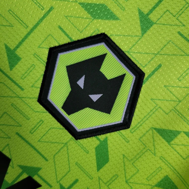 2023/2024 Wolverhampton Wanderers Goalkeeper Football Shirt
