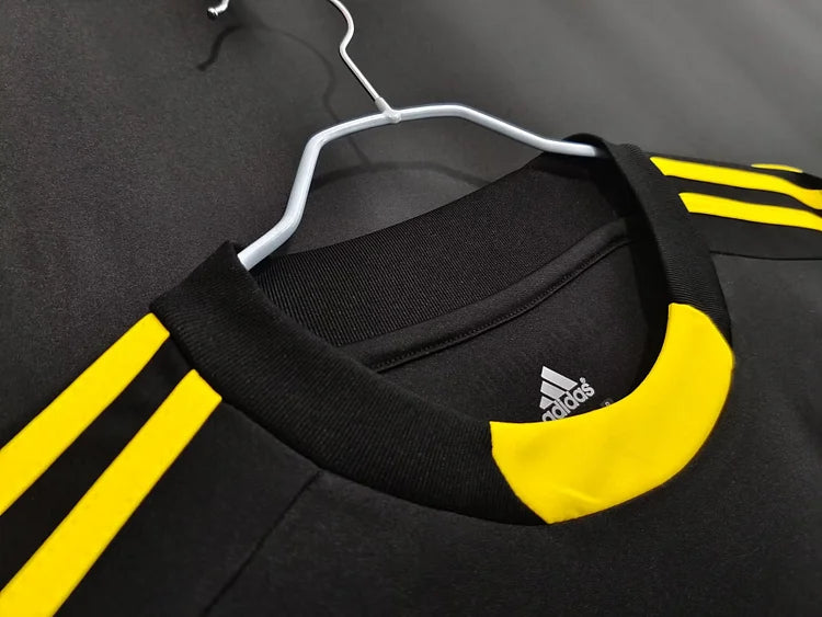 2011/12 Real Madrid Black Goalkeeper Shirt