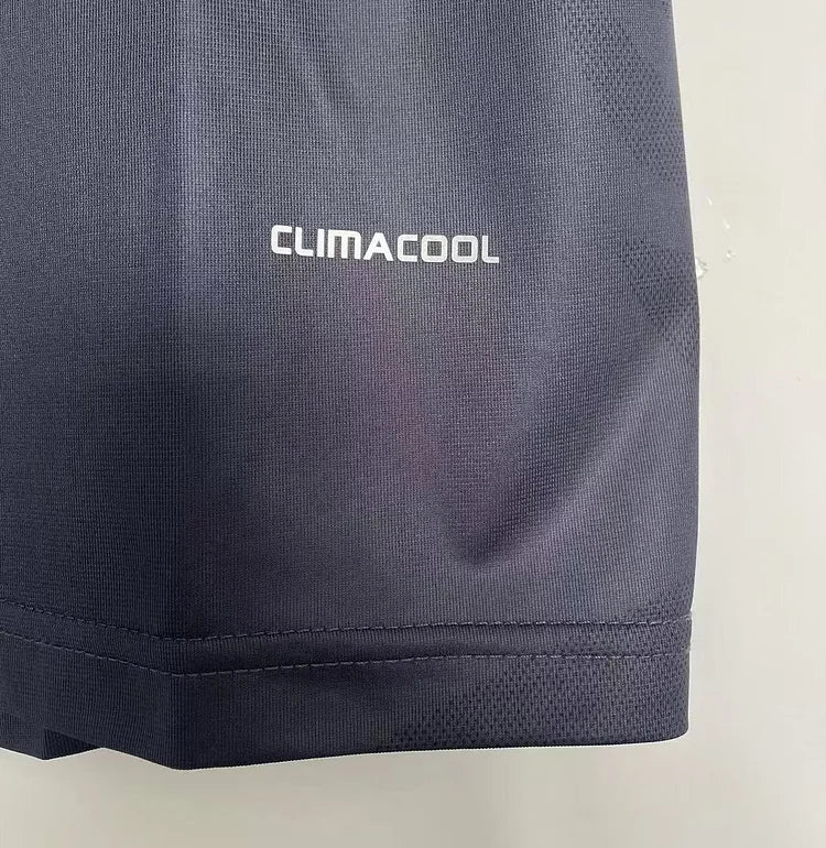 2009/10 Liverpool Away Jersey