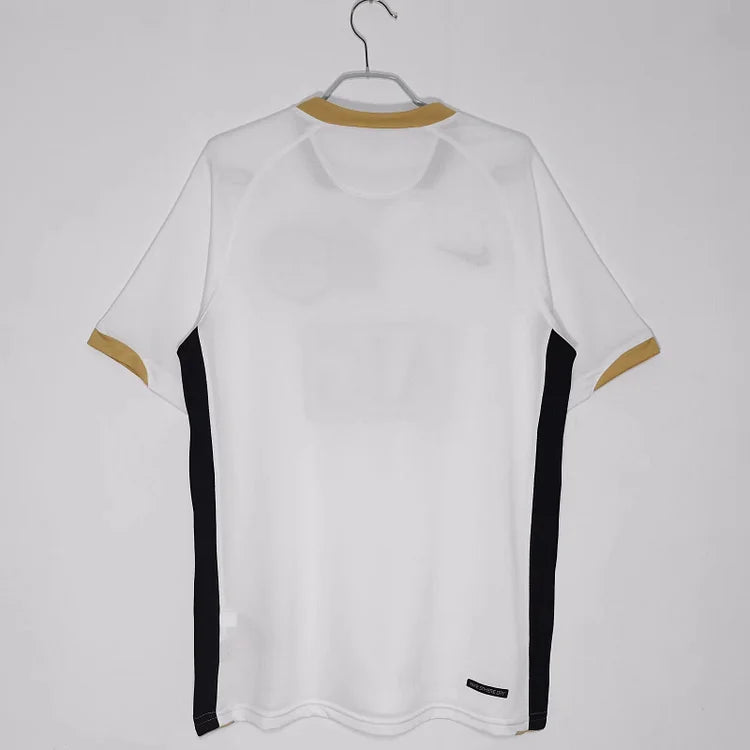 2006/07 Manchester United away retro jersey
