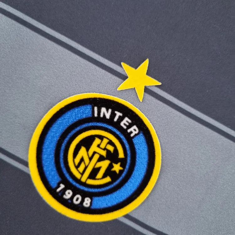 2004/05 Inter Milan Second Away Retro Kit