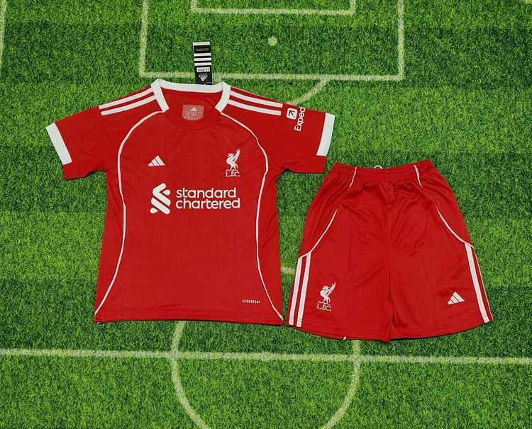 25/26 Liverpool home kids wear